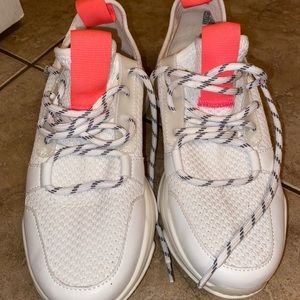 White Steve Madden sneakers